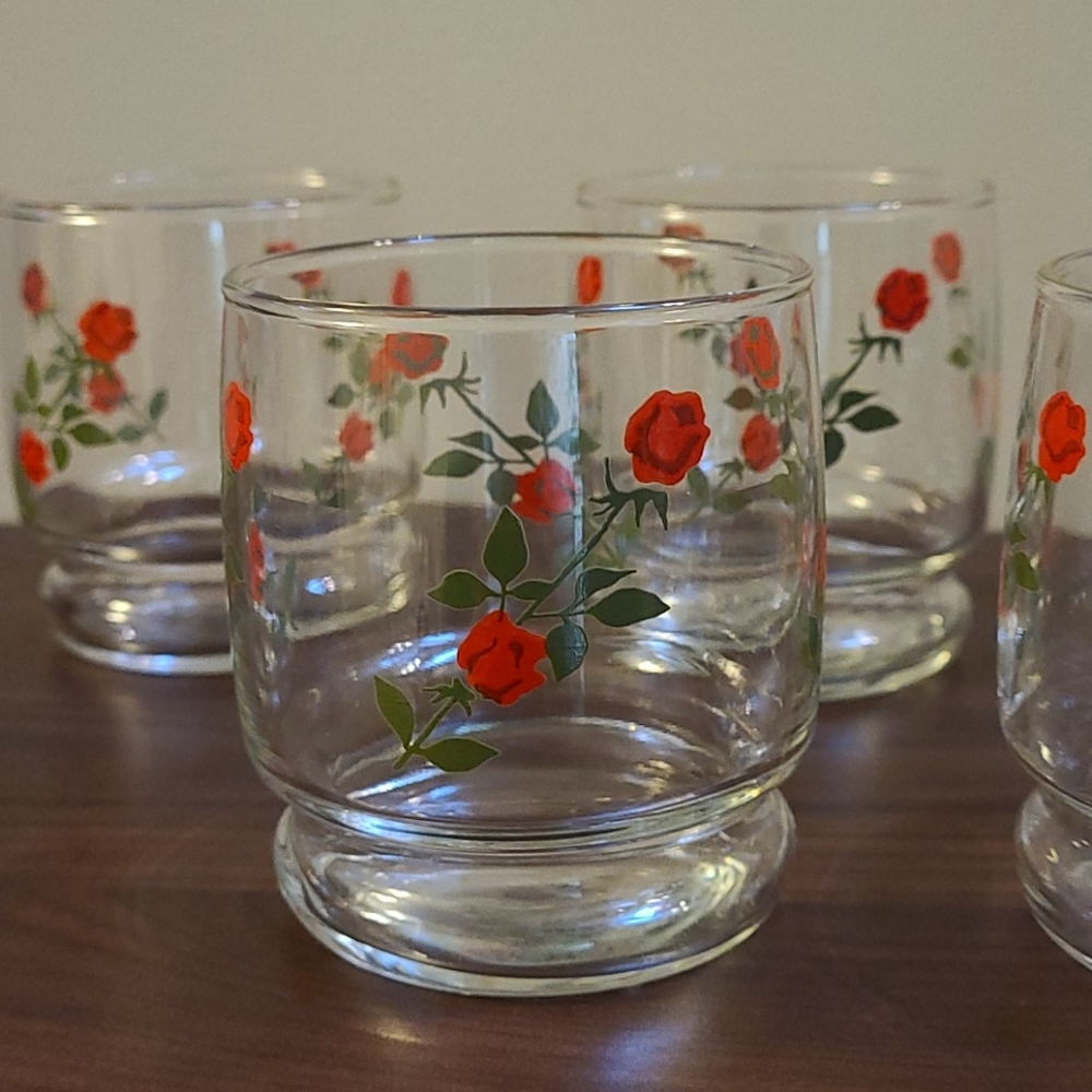 Vintage Rose pattern juice glass set